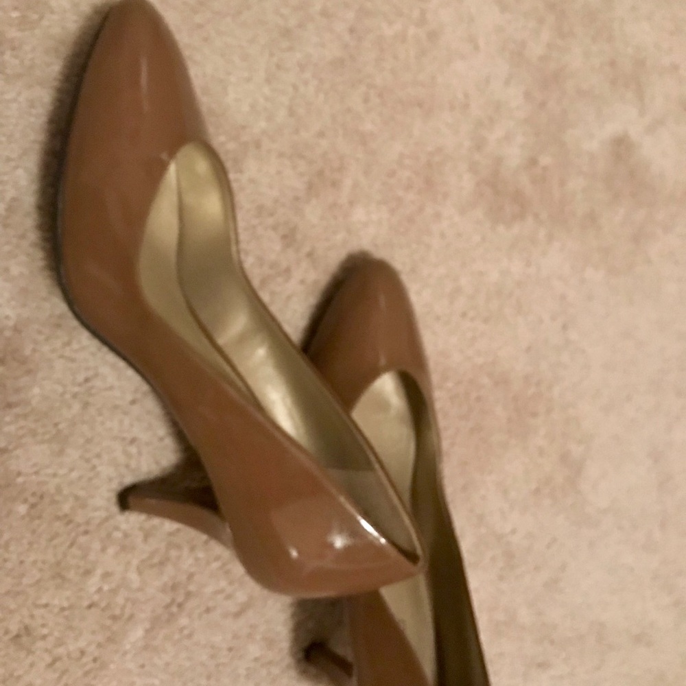 Women’s shoes